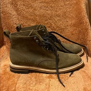Taylor Stitch Olive Suede Chukka Boots